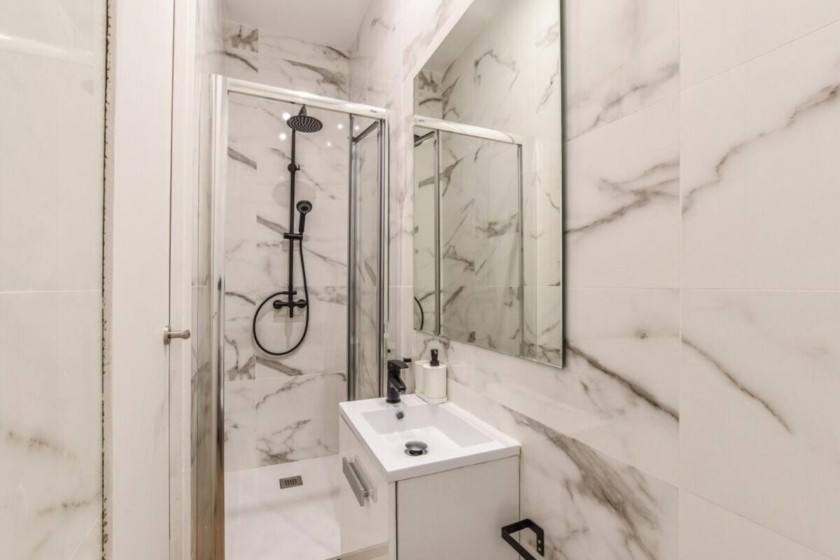 Myhousespain - Luxury Flat Next To Gran Via มาดริด ภายนอก รูปภาพ